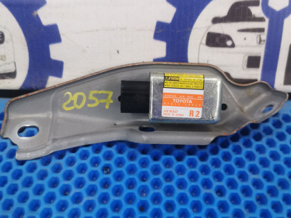 Датчик удара SRS правый GRS190 GRS191 GRS196 GWS191 UZS190 URS190