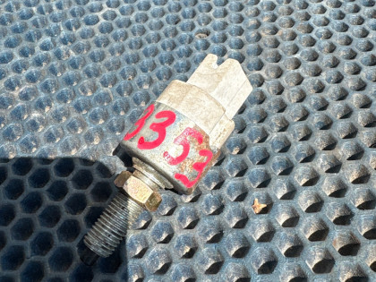  CF4