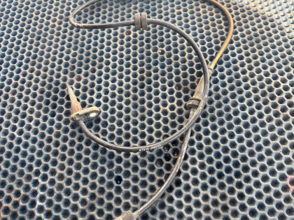 Датчик ABS J32