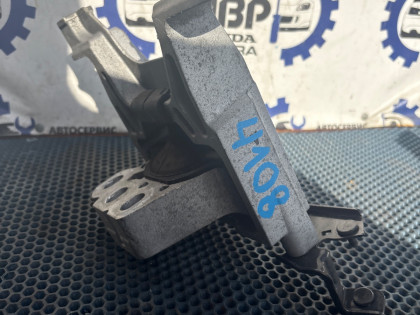 Опора двигателя DK5FW