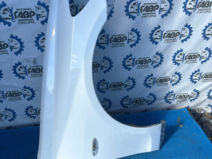 Крыло переднее правое GRS191