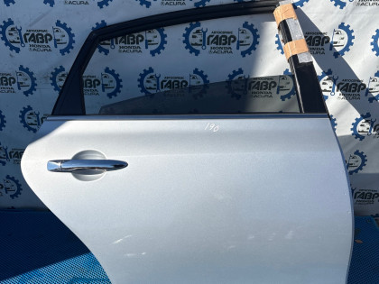 Дверь задняя правая J32