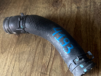 Патрубок системы охлаждения Верхий x LEXUS GS350