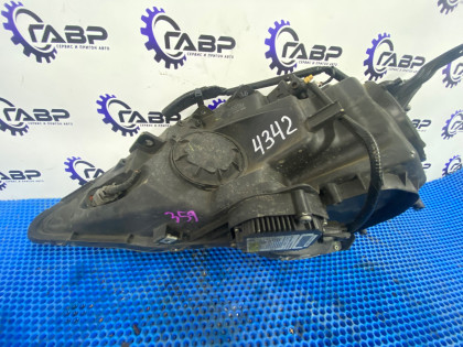 Фара правая Ксенон HONDA CR-V RE4 2010