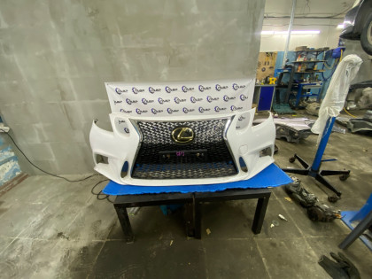 Бампер передний LEXUS GS350